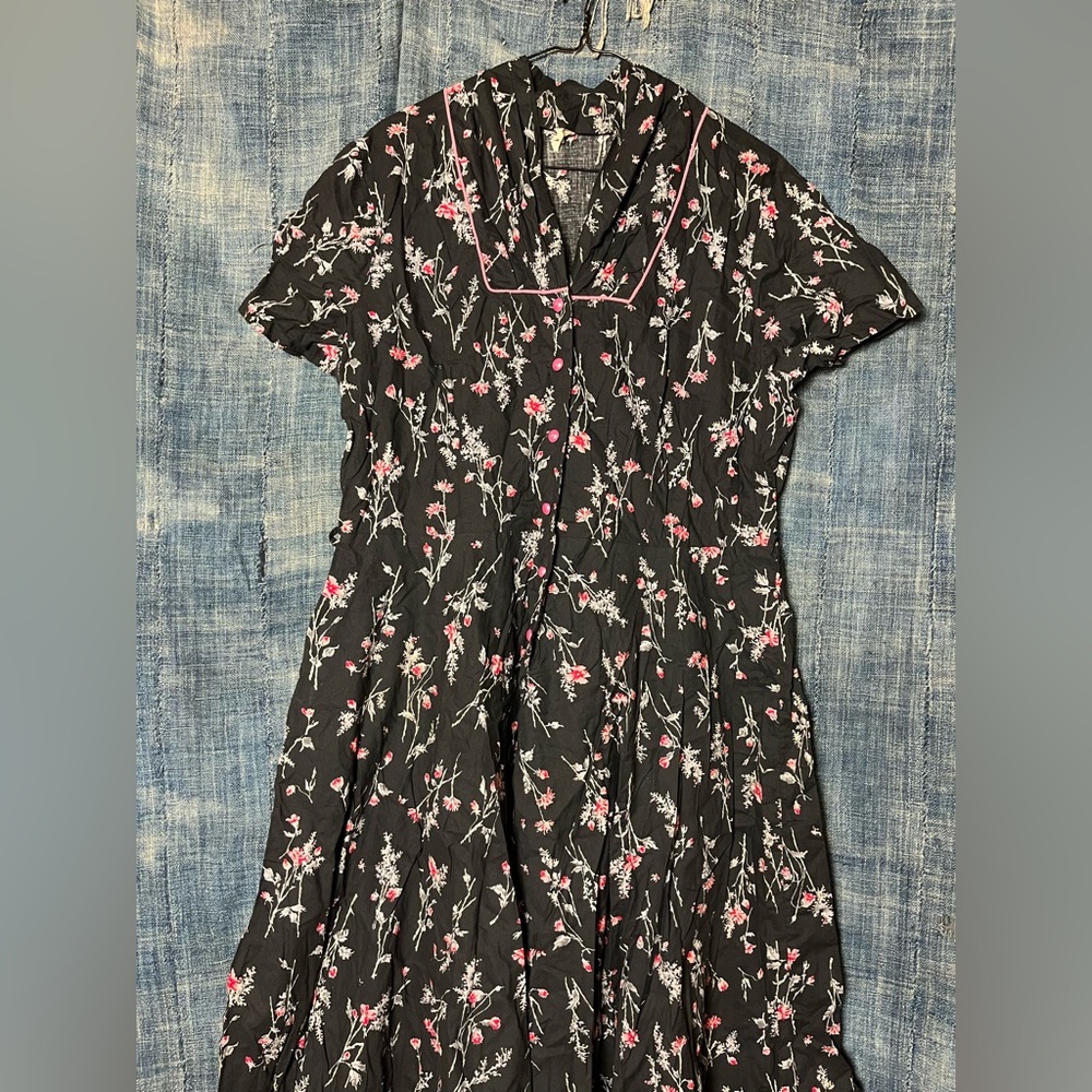 1940s Black Day Dress with Pink Rose Buds XL